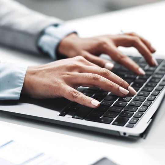 登録データを採用担当者が確認